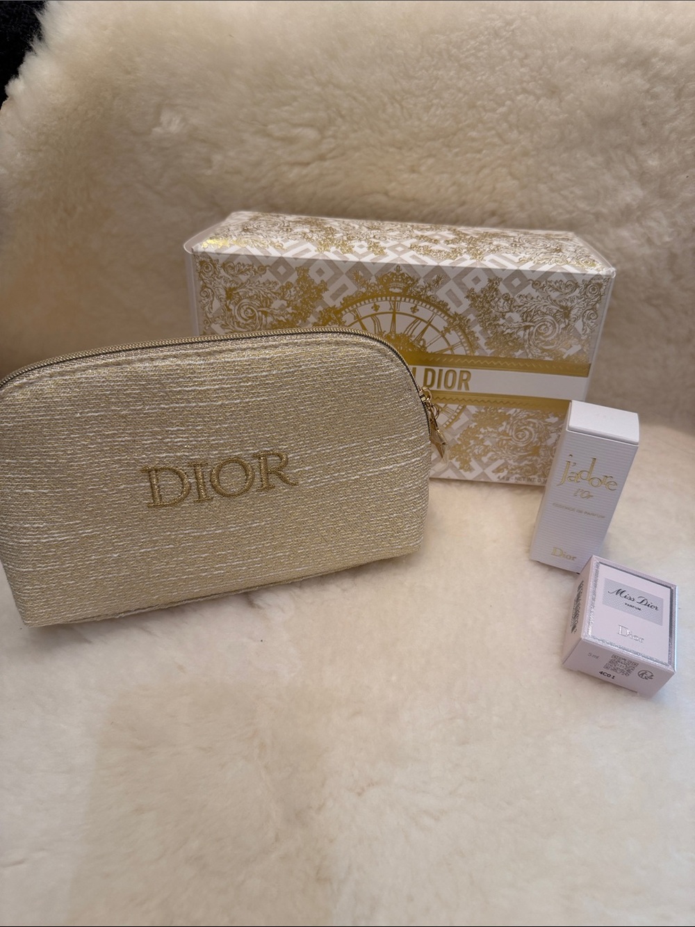 Dior beauty gold make up pouch gift with purchase w perfume minis *blogger
